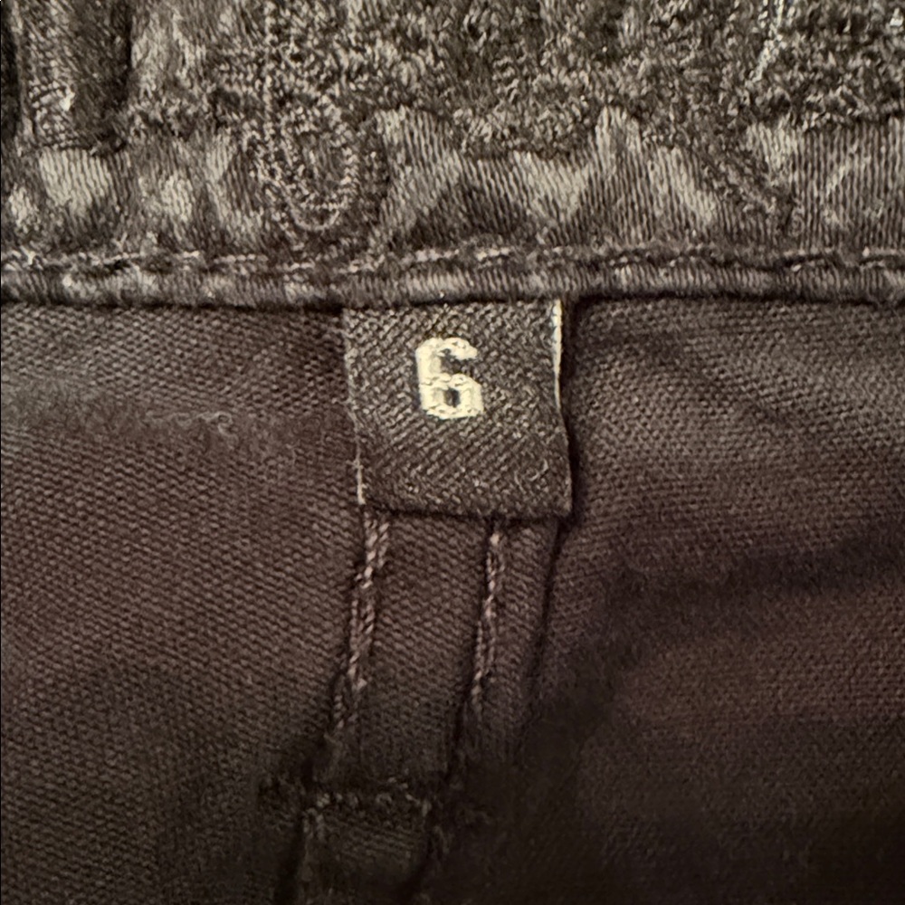 Kut from the Kloth, Jennifer Ultra Skinny Black Snakeskin Pattern Jeans, Size 6 - Picture 8 of 11